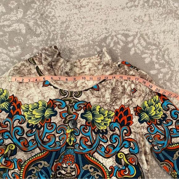 Women’s Radzoli XL multi-colored vibrant print cowl neck pullover - Picture 11 of 13